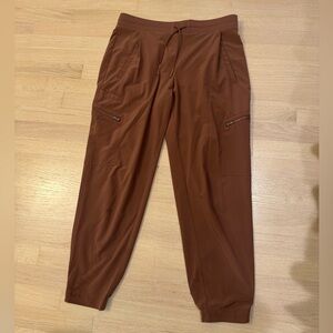 Athleta Adventure Pants Size 10 Like New